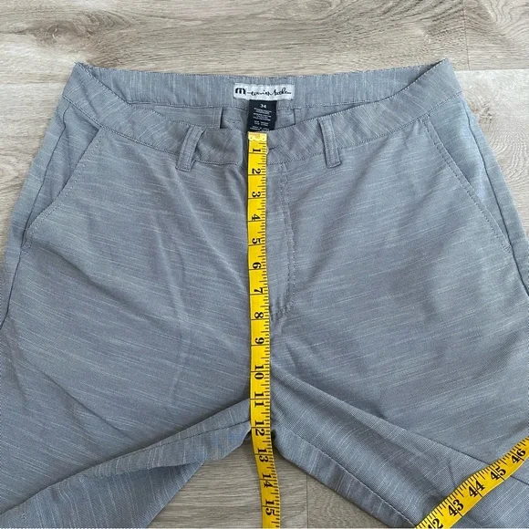 Travis Mathew Shorts Size 34 Golf Performance Casual Stretch 10” Inseam Gray - Picture 4 of 6